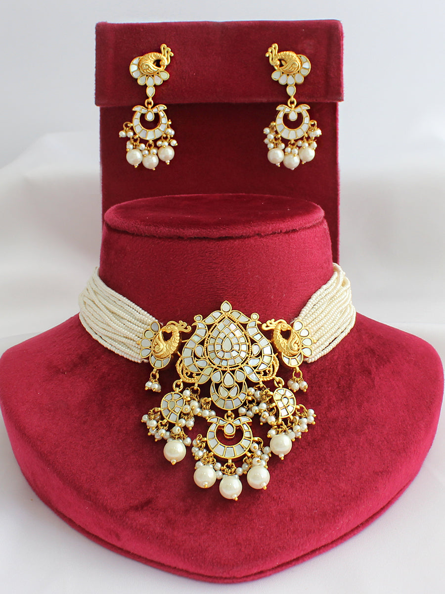 Shreyasi Choker Necklace Set