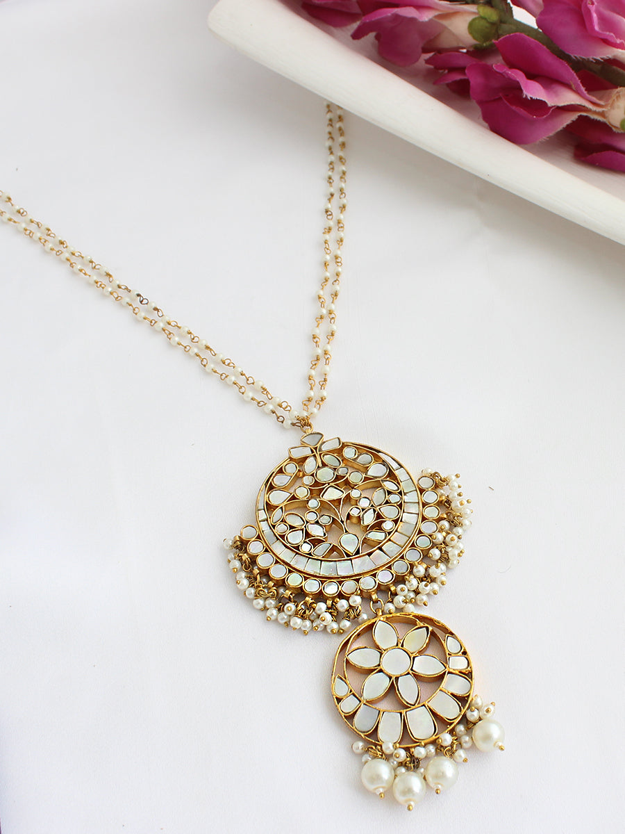 Shuchi Pendant Long Necklace -Ivory