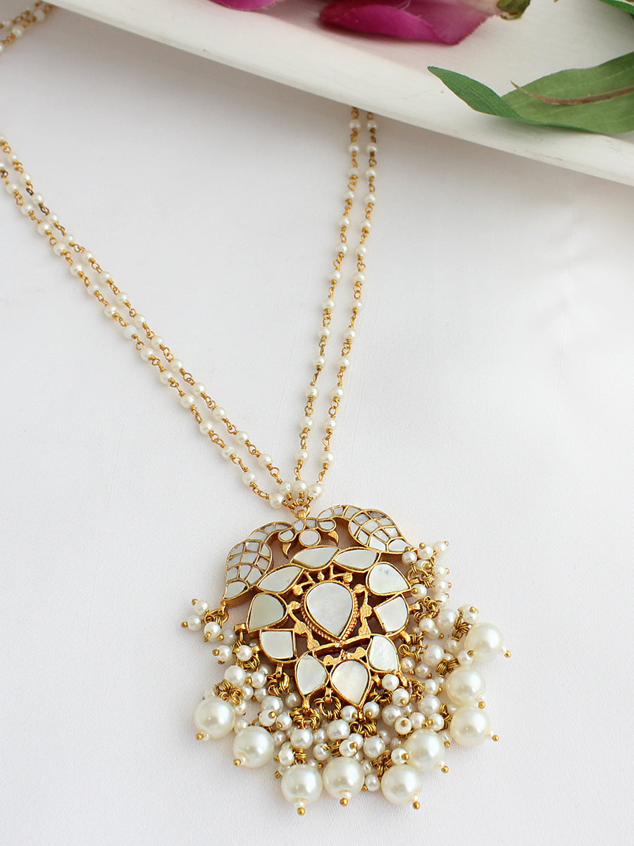 Anusha Pendant Necklace Set-Ivory