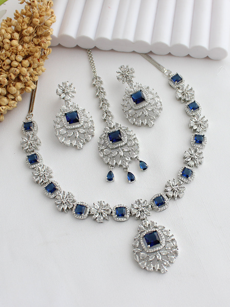Aania Necklace Set