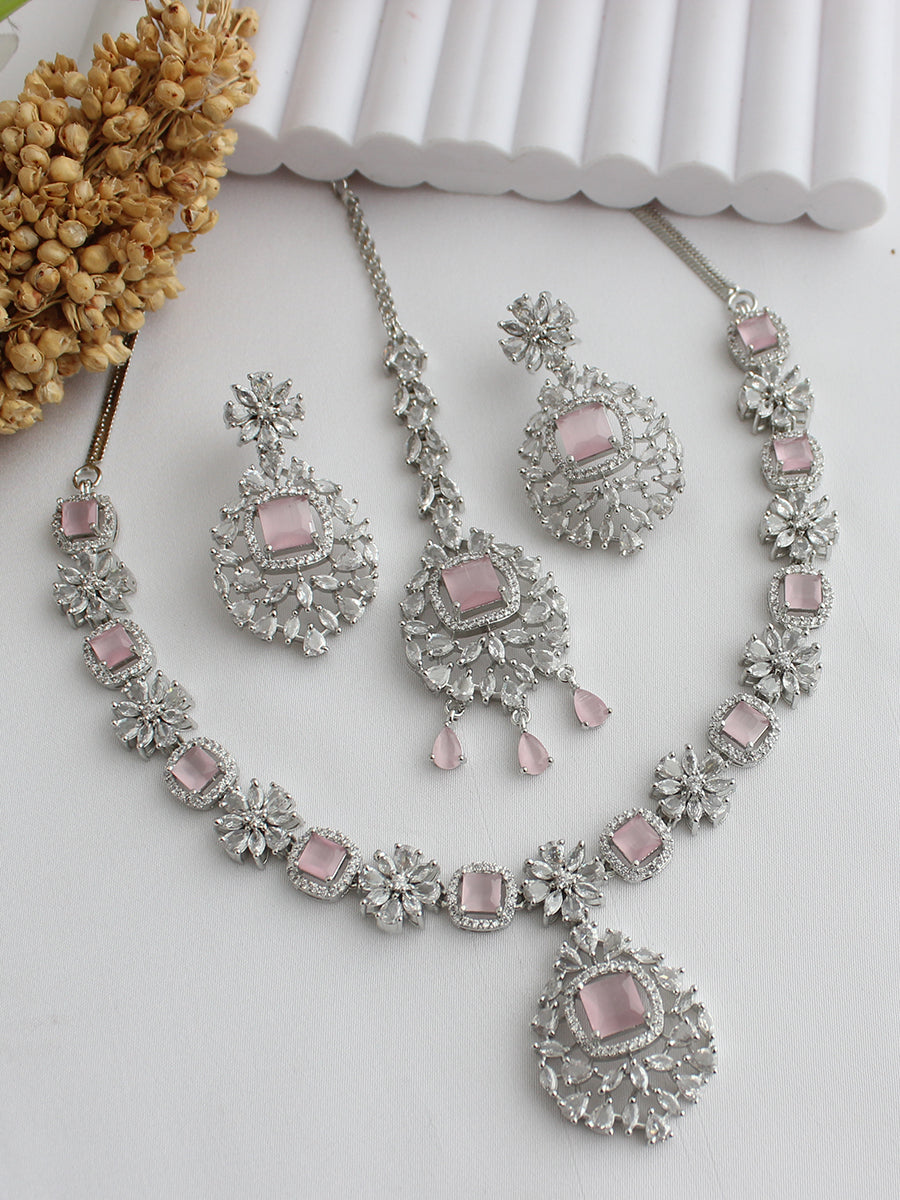 Aania Necklace Set