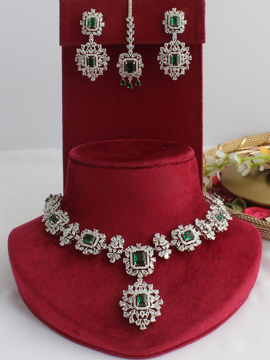 Ziana Necklace Set