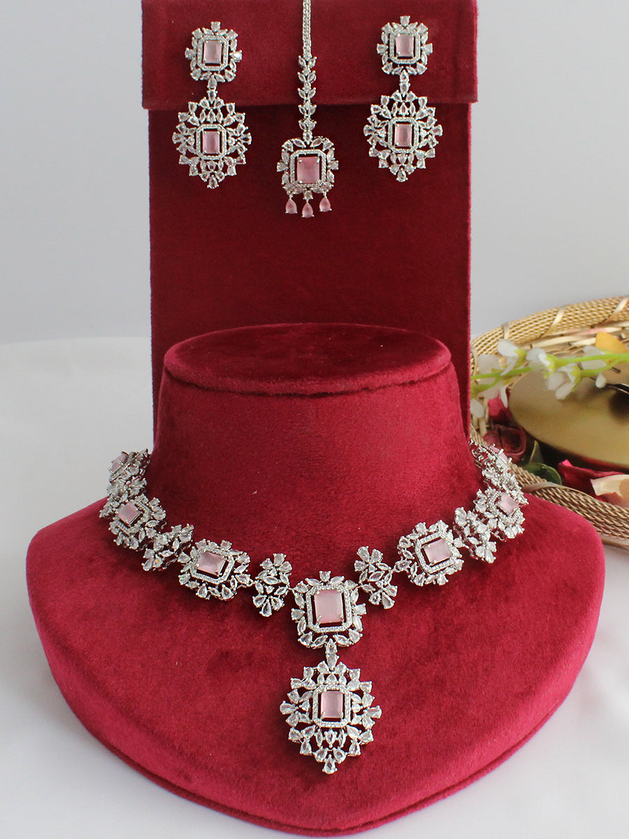 Ziana Necklace Set