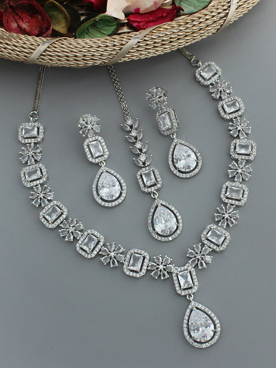 Manira Necklace Set -Silver