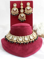 Manvika  Necklace Set