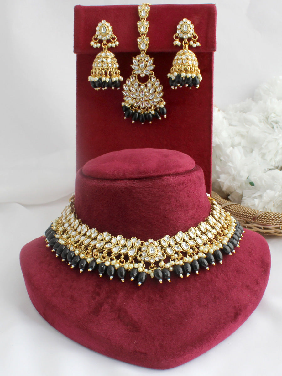 Dhwani Choker Necklace Set