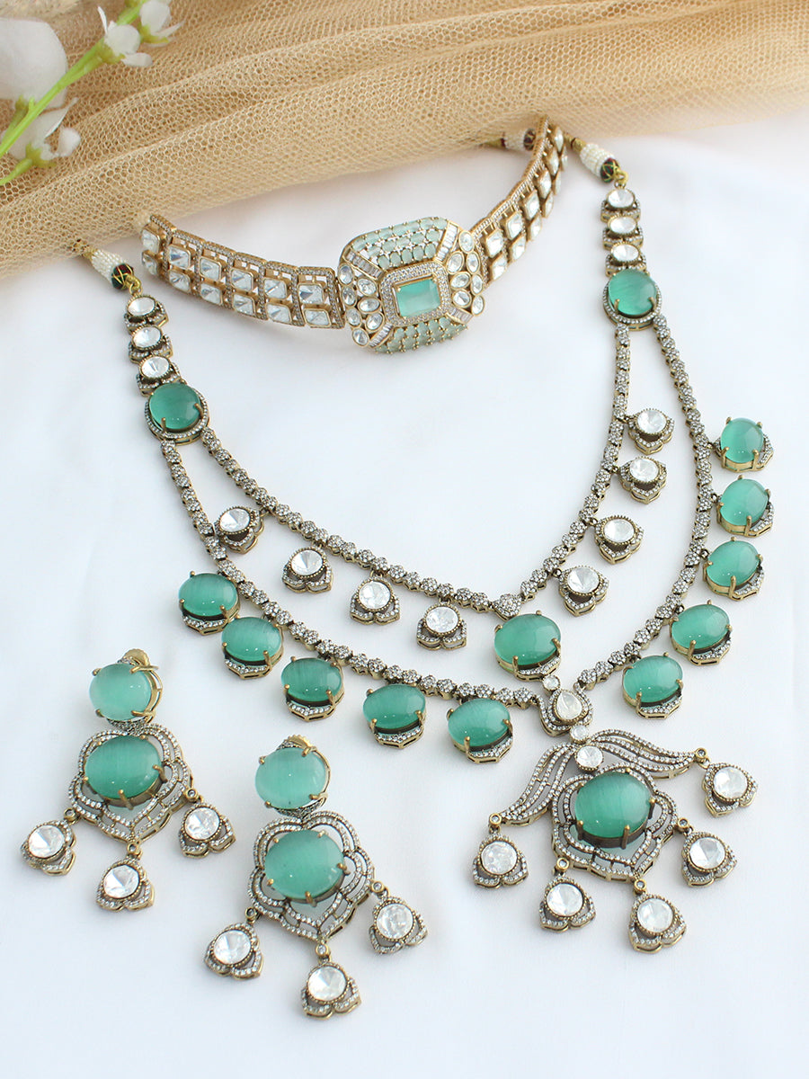 Miyana Layered Necklace Set