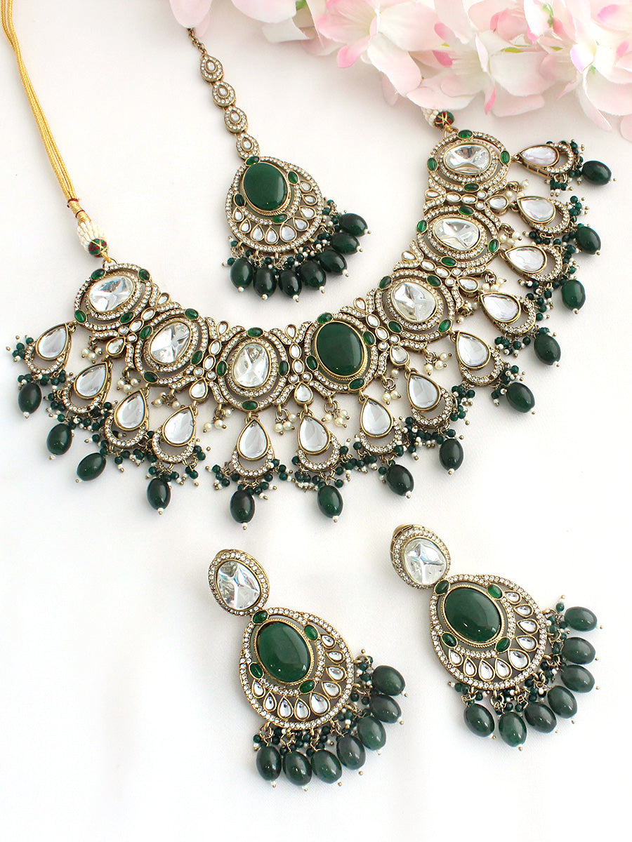 Miraya Bib Necklace Set