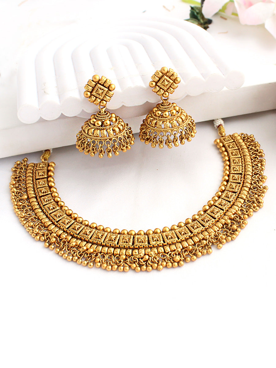 Anandita Necklace Set-Gold