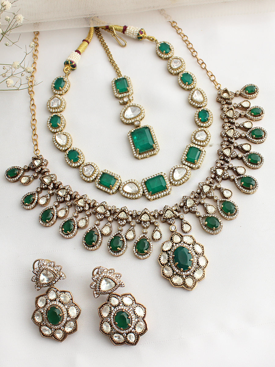 Neeti Layered Necklace Set