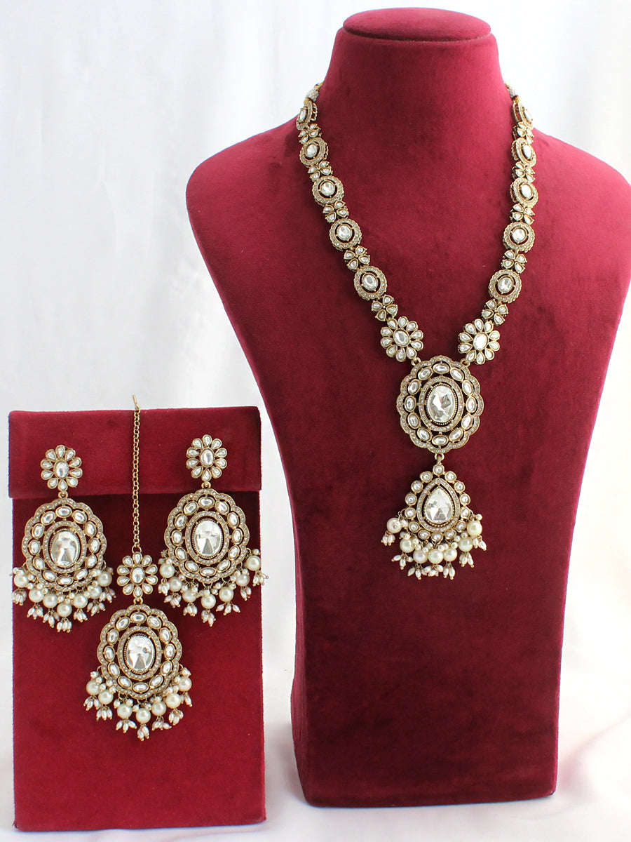 Pranita Long Necklace Set