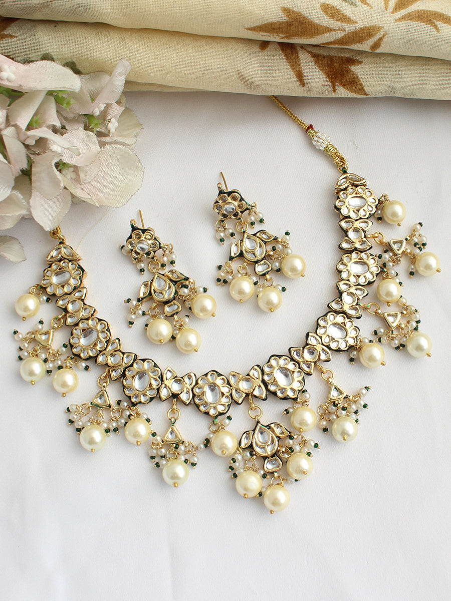 Vedika Bib Necklace Set
