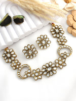 Kanvika Choker Necklace Set-Gold