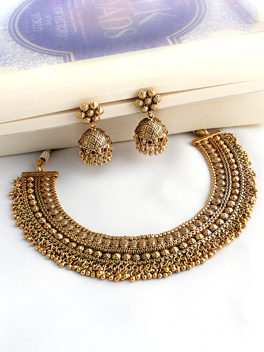 Vaibhavi Bib Necklace Set-Gold