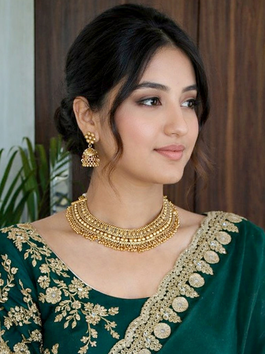 Vaibhavi Bib Necklace Set