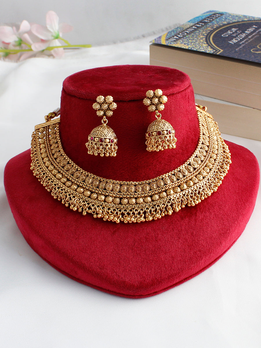 Vaibhavi Bib Necklace Set