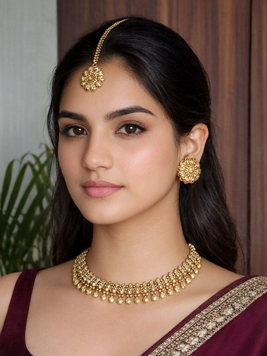 Amolika Necklace Set