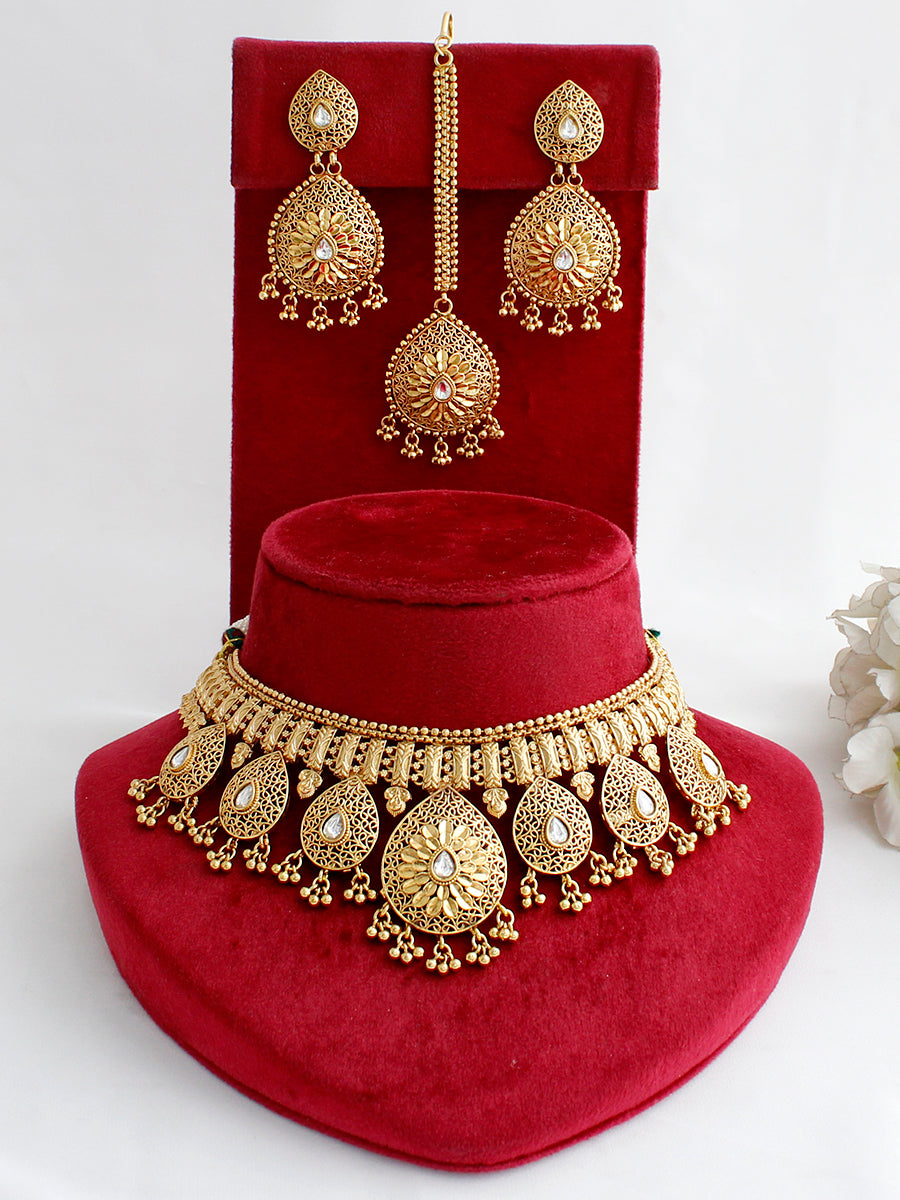 Snehal Necklace Set-Gold