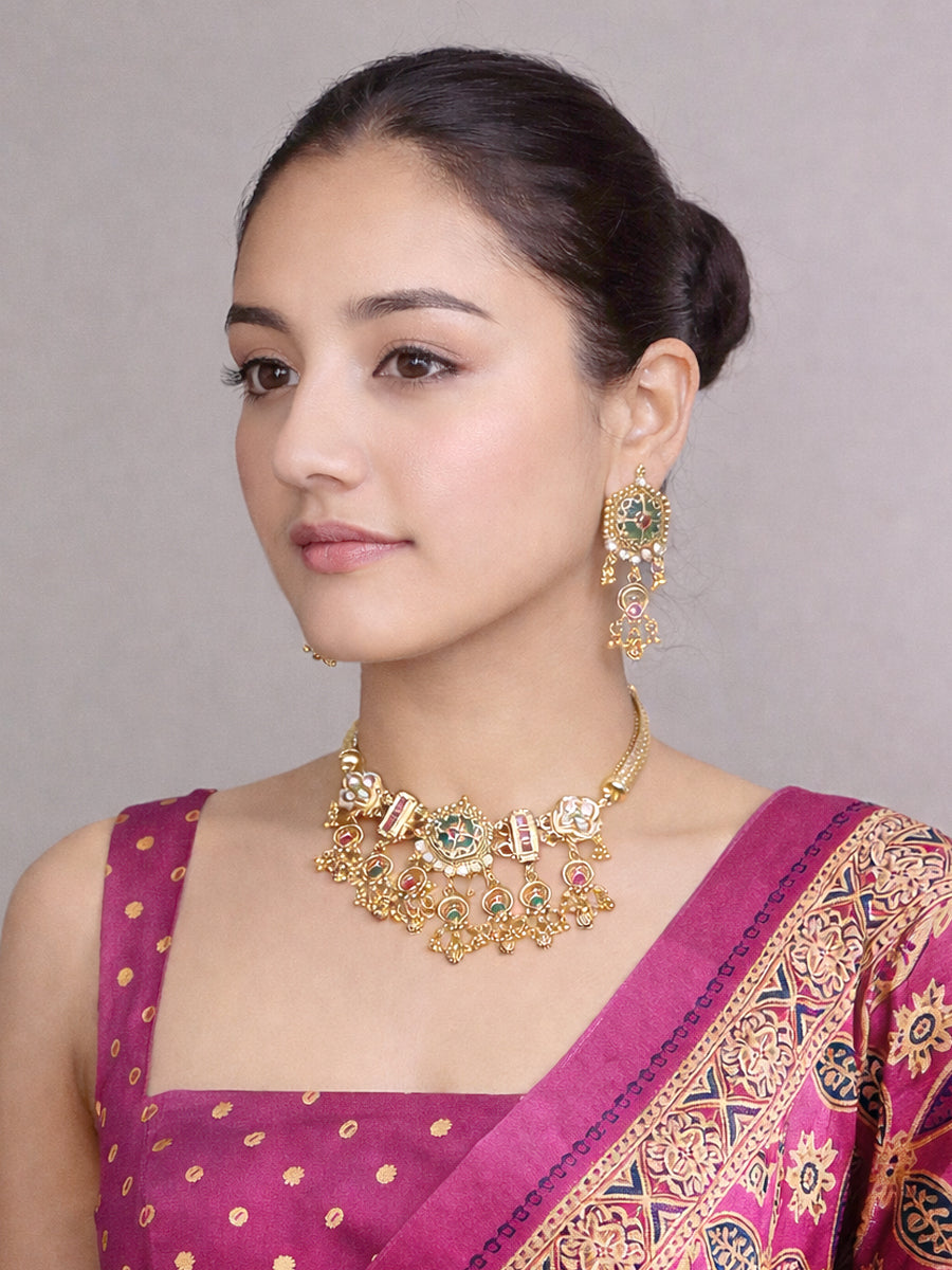Neerja Hasli Necklace Set