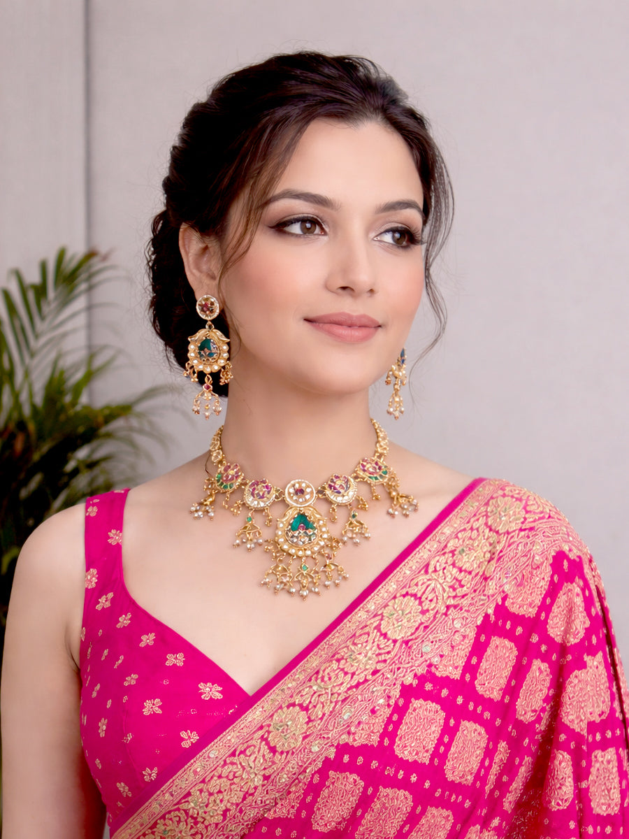 Nirvya Bib Necklace Set