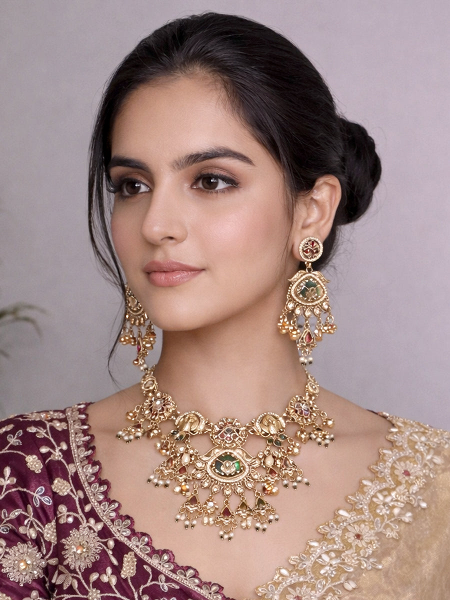 Ritanshi Bib Necklace Set