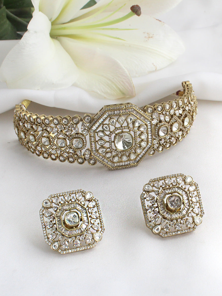 Prishti Choker Necklace Set