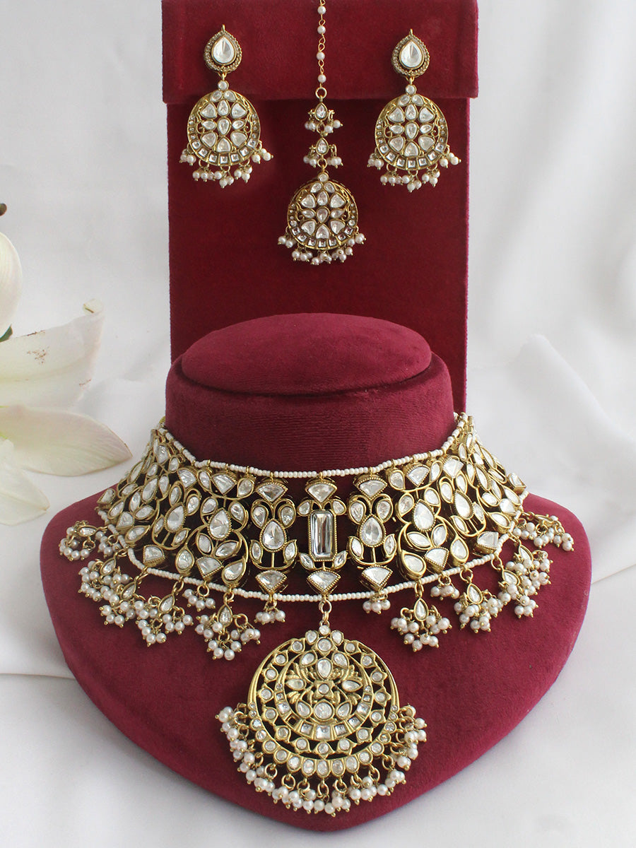Nishika Choker Necklace Set-Gold