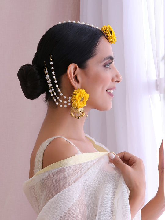 Akansha Floral Earrings & Tikka