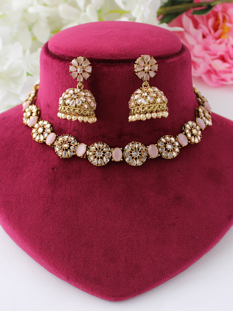 Jaanvi Necklace Set