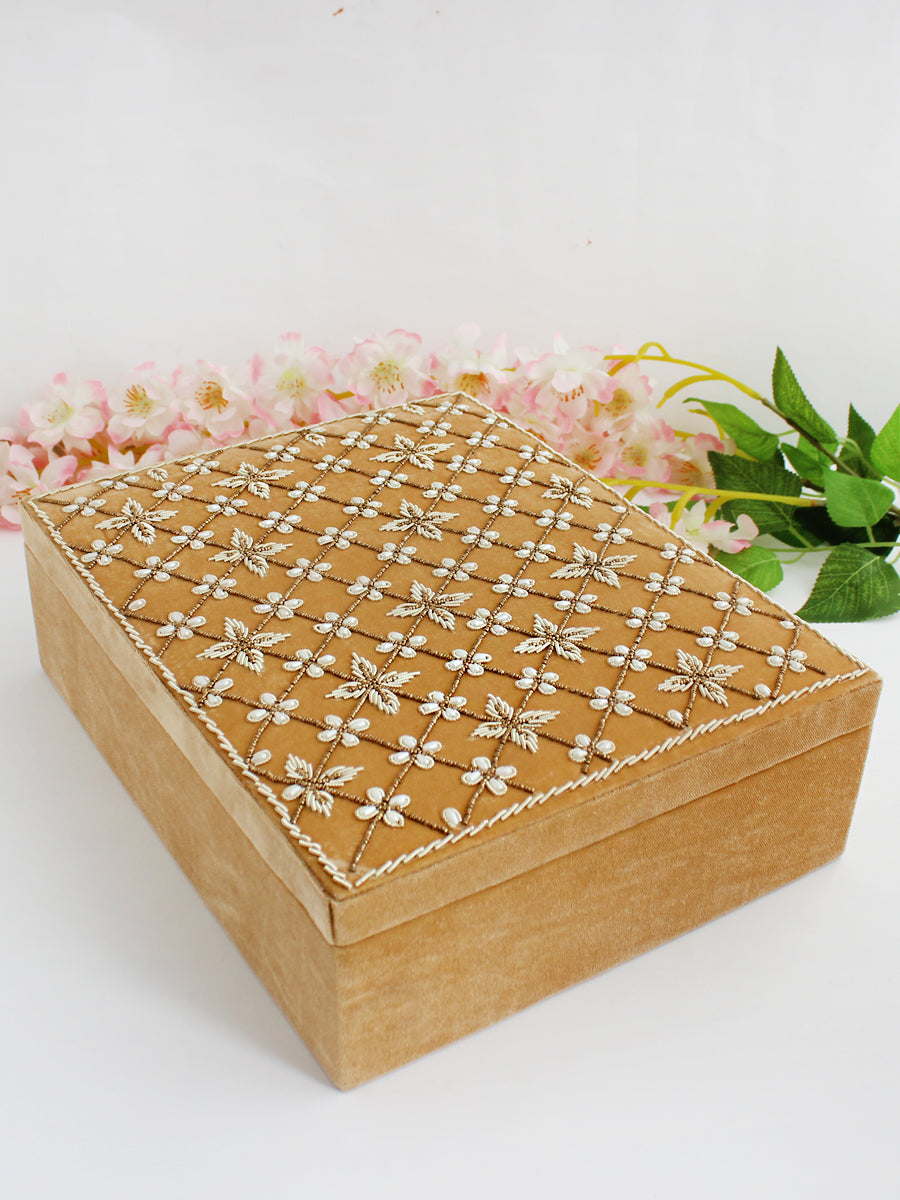 Bridal Choora Bangle & Kaleera Box-Golden