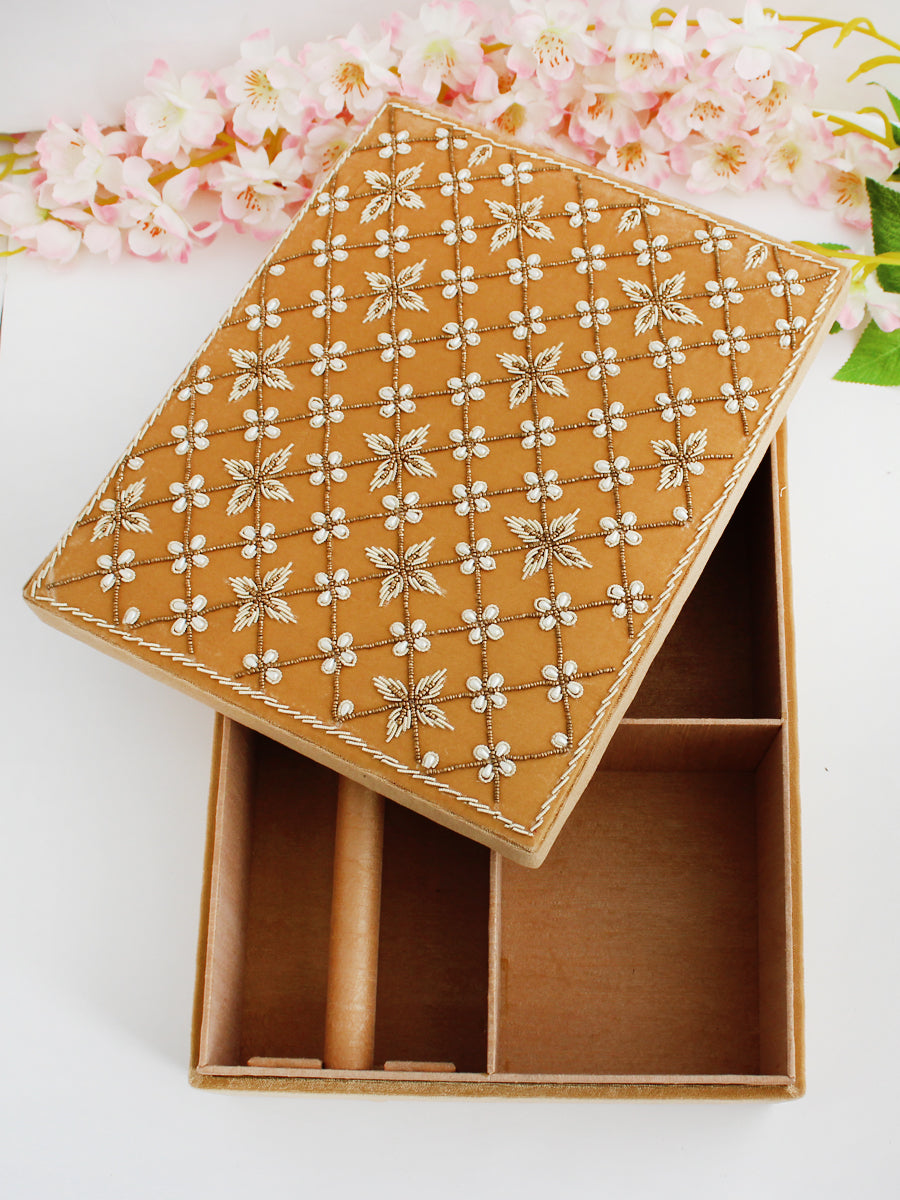 Buy Indian Bangle Box Online for Brides at IndiaTrend – Indiatrendshop