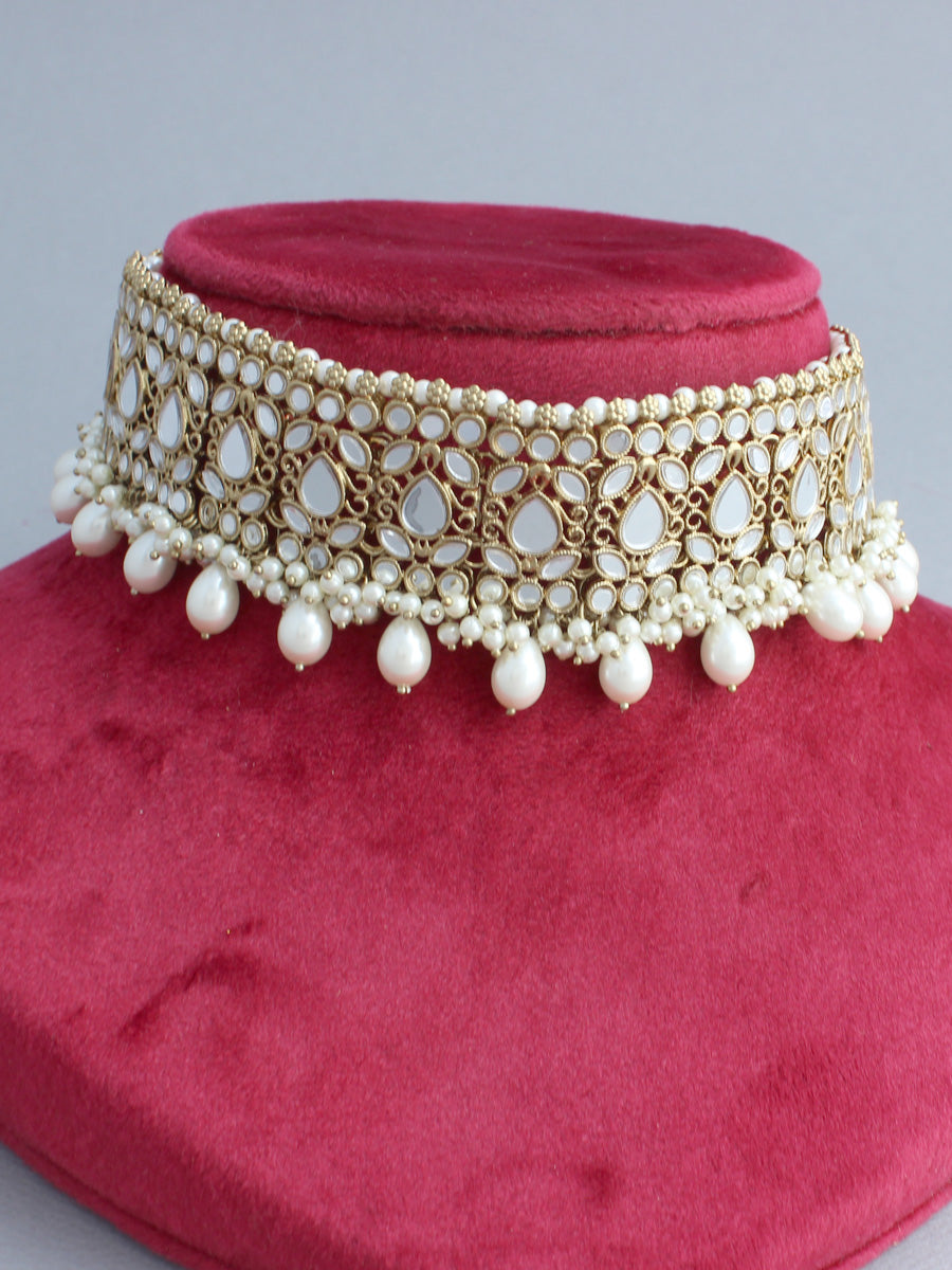 Rasika Bridal Set with Mathapatti