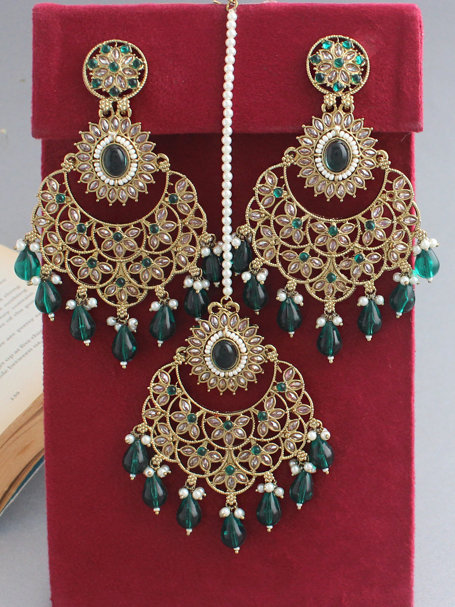 Aparna Earrings & Tikka-Green