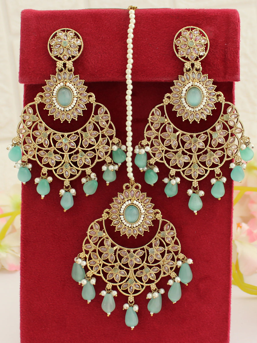 Aparna Earrings & Tikka
