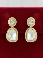 Malvika Earrings golden