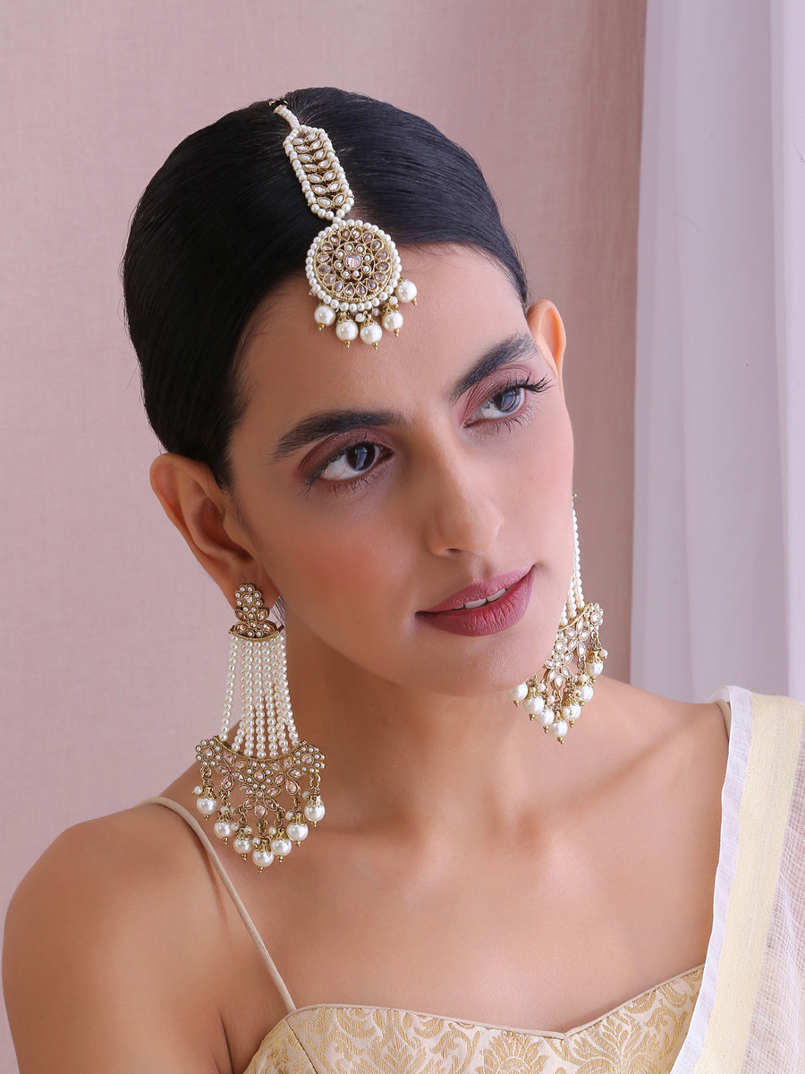 Ankita Earrings & Tikka