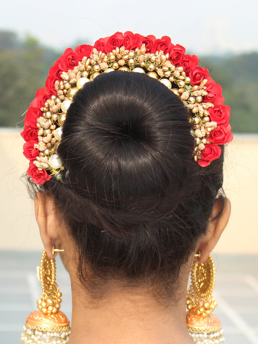 Mogra Gajra Hairstyles For Indian Brides