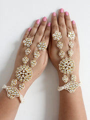 Alwar Hand Harness/Bracelet-White