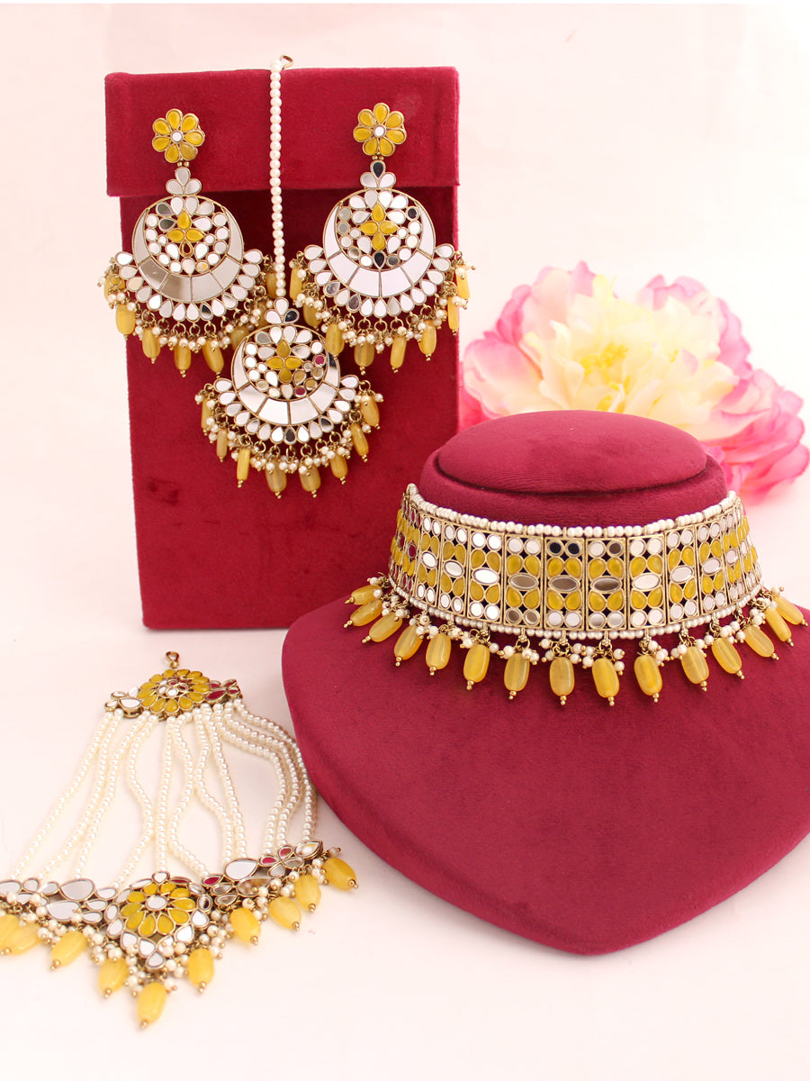 Nushrat Necklace Set-Yellow