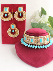 Avneet Necklace Set