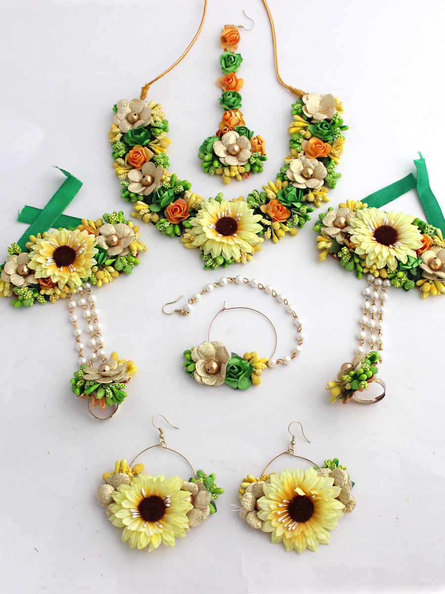 Jaanvi Floral Necklace Set-Green
