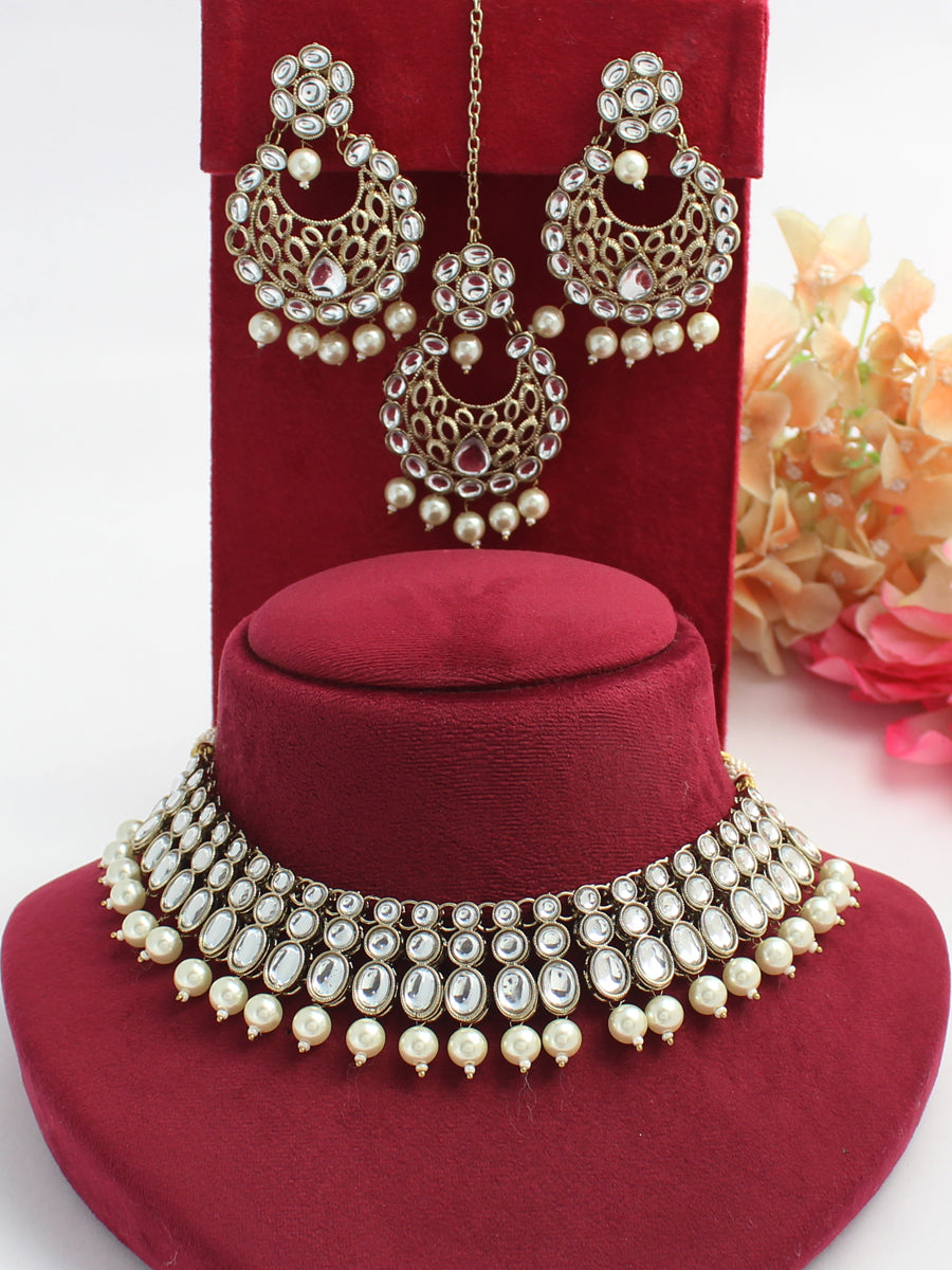 Aashi Necklace Set