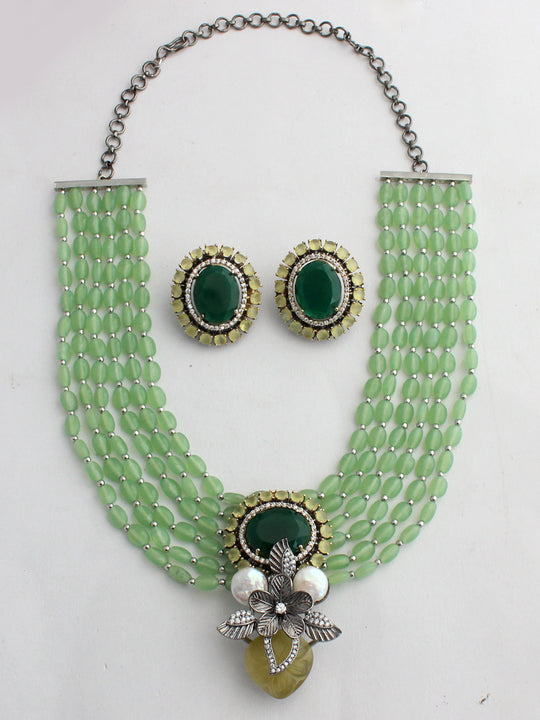 Sushmita Necklace Set