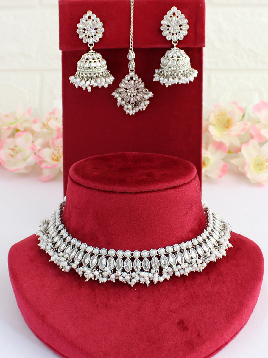 Abhilasha Necklace Set