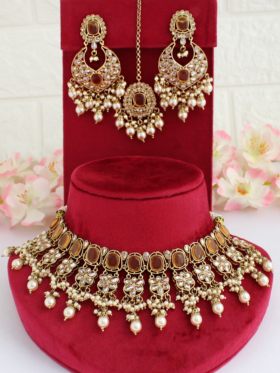 Rubina Choker Necklace Set-Golden