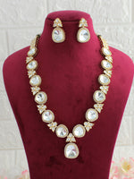Parineeti Necklace Set - Gold 
