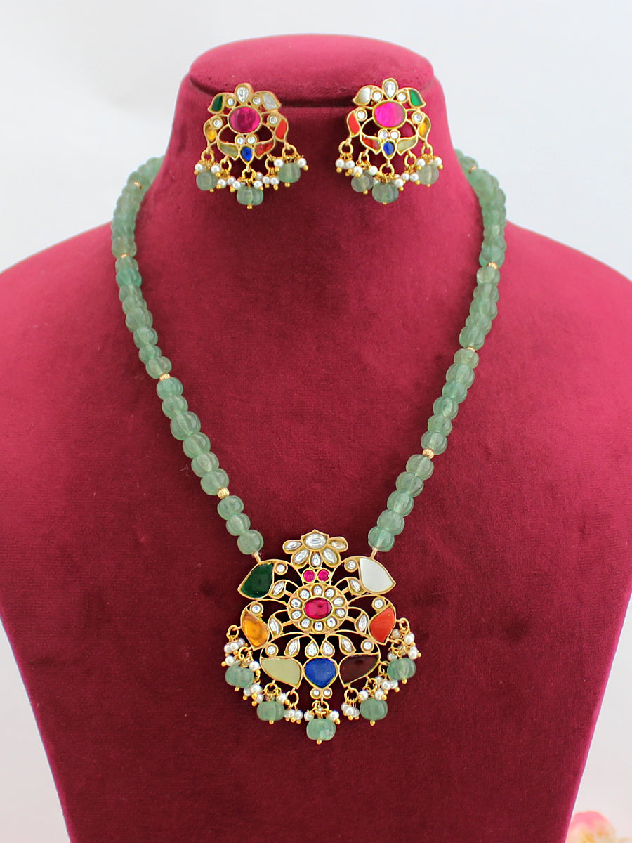 Vandna Pendant Necklace Set-Multicolor