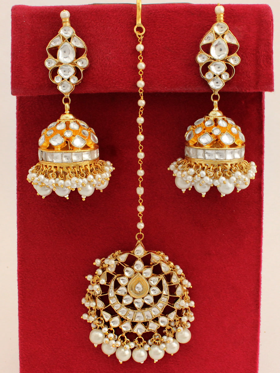 Aashvi Necklace Set