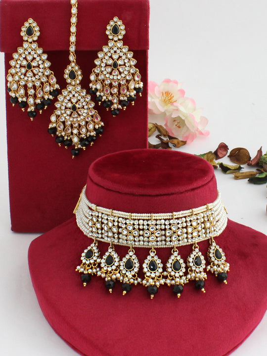 Parinaaz Choker Necklace Set-Black