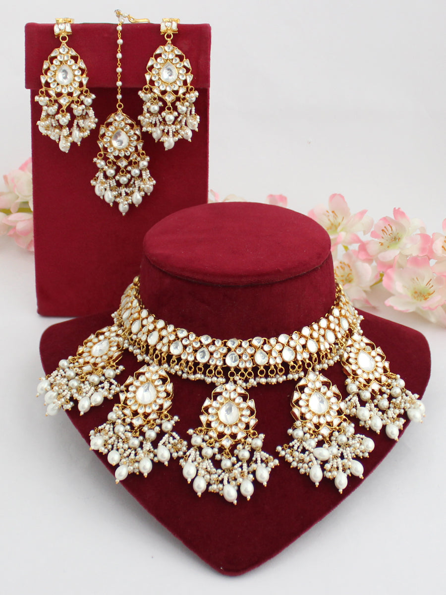 Devyani Bib Necklace Set